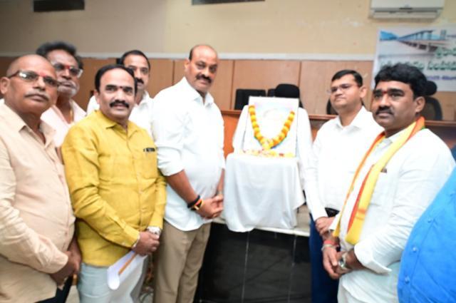 b3c52a37-c661-4c9a-b891-2e3577c25921