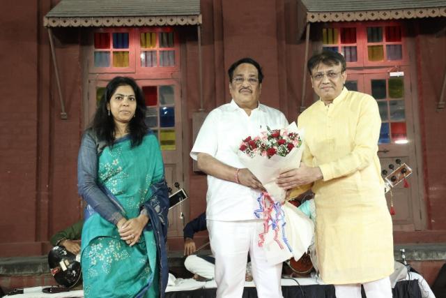 d3f14196-10c7-4d33-a009-c331e72cd830