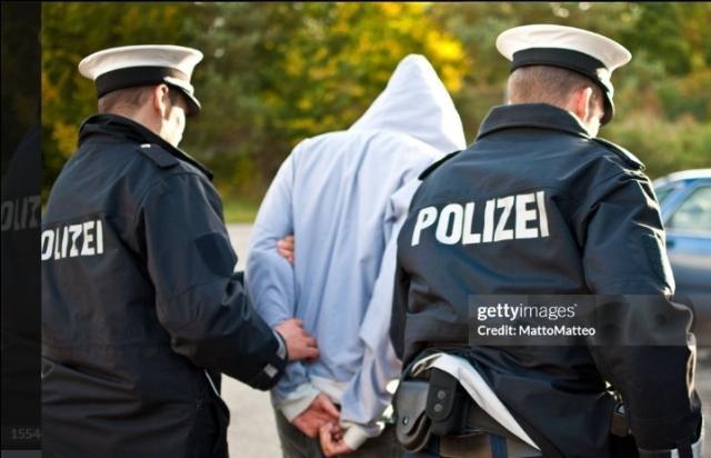 e358f45f-4379-4a3d-aeb7-18c00dbf95bb