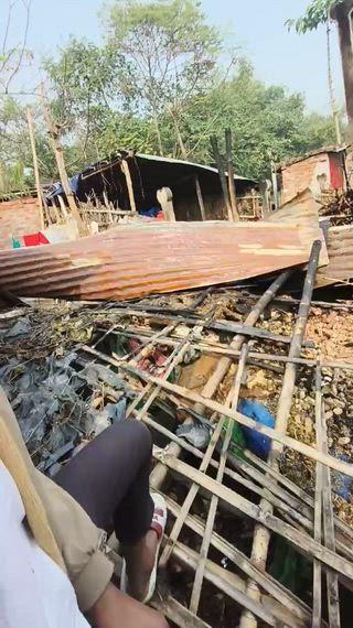 आलमनगर सोनबसा वाड 3  मे आग लगने से हुई छती