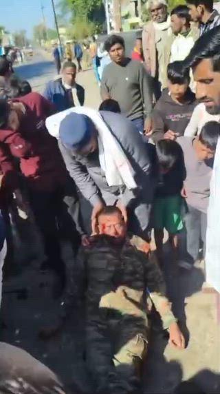 स्कॉर्पियो गाड़ी ने दो आर्मी के जवानों को रौंदा ‌।