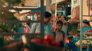 50 पैसे का सिक्का: यह अभी भी वैध मुद्रा है, लेकिन सिक्का अधिनियम, 2011 के अनुसार, एक बार में ₹10 तक के भुगतान के लिए ही स्वीकार किया जा सकता है, और अब इसकी ढलाई कम होती है।
₹1, ₹2, ₹5, ₹10 और ₹20 के सिक्के: ये सभी सिक्के पूरी तरह से वैध हैं और प्रचलन में हैं, चाहे उनका डिज़ाइन अलग-अलग हो।
कानूनी वैधता: भारतीय रिज़र्व बैंक (RBI) इन सिक्कों को जारी करता है और यह स्पष्ट कर चुका है कि इन्हें स्वीकार करने से मना करना गैरकानूनी है और इस पर सजा का प्रावधान है।
अफवाहों पर ध्यान न दें: RBI समय-समय पर जागरूकता अभियान चलाता है कि 50 पैसे से ₹20 तक के सभी सिक्के वैध हैं और कोई इन्हें लेने से मना नहीं कर सकता, खासकर तब जब कुछ जगहों पर व्यापारी इन्हें लेने से मना करते हैं। 
संक्षेप में, आपके पास 50 पैसे से लेकर ₹20 तक के जो भी सिक्के हैं, वे सभी भारत में मान्य हैं और आप उनका उपयोग कर सकते हैं, और इन्हें स्वीकार करने से इंकार करने पर कार्रवाई हो सकती है।