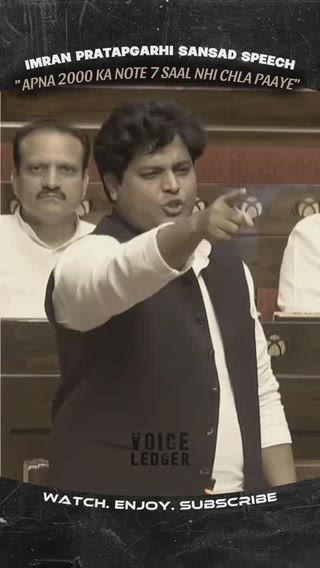 यह इतना भौंक रहा है मुल्ला की गांड कुत्ते भोंकते हैं मोदी जी ऊपर तमाचा ठोकते हैं किंतु वह चुपचाप ऐसा कार्य कर जाते हैं विपक्षों का बोलना बंद हो जाता है____2000 के नोट की बात कर रहा है बहन का लौड़ा 2000 के नोट इसलिए बंद किया मोदी ने 2000 के नोट आरंभ करते ही कह दिया था कि है नोट 5 वर्ष के प्रति लागू किया जा रहा है___जिन बड़े-बड़े हरामखोर दलाली खाने वाले सेठ के पास कोठी बंगलों में पानी की टंकी है बेडरूम में सेफ हमारी के अंदर जो 2000 के नोटों की बोरियां बरामद की गई वह यूं ही नहीं की गई वह 2000 का नोट मोदी ने इसलिए बंद किया कि समाज के कल्याण के लिए यह लोग कुछ योगदान नहीं देते किंतु सुबह बोरी भरे नोटों का क्या करते हैं वह काला धन जिन लोगों के पास था वह लूटमार और हरामखोर दलाली का पैसा था___जिन लोगों के पास ढेर सारे 2000 के नोटों की बोरियां थी उनको ही झटका लगा वरना मोदी ने ऐसी व्यवस्था कर दी थी कि लाख से अधिक पैसा बैंक में जमा नहीं कर सकते या किसी के पास लाखों रुपए की संपत्ति है तो वह 2000 के नोट अन्य नोटों में बदल सकता है यह निर्देश सरकार का रहा था यह बात विपक्ष नेता कहना भूल जाते हैं कि वह 2000 के नोट जिन लोगों को नुकसान होता नुकसान के ही भर पाए 2000 नोट की जगह अन्य नोटों से की गई थी बैंक वालों ने 2000 के नोट जनता से लिए और उन्हें 2000 का भुगतान 500 के नोट तथा 100 200 के नोट के अनुसार भुगतान किया जिनके पास बोरी भरे दो दो हजार के नोट रखे थे वह बैंक जाते तो तब पकड़े जाते उन बोरी भरे पैसों को धीरे-धीरे छोटे नोटों में बदलते तो उनका समय अधिक लग जाता क्योंकि यह सुरक्षा मोदीजी ने केवल कुछ ही दिन के लिए की थी____जिनके पास बोरी भरे 2000 के नोट रह गए थे वह काले धन अनुसार इस आरोप में पकड़े गए मोदी ने उन हरामखोरों को मजा चखाया जो हराम की दलाली लूटमार चोरी चकारी व्यापारियों का लूटा हुआ धन उन काले धन वालों के पास था