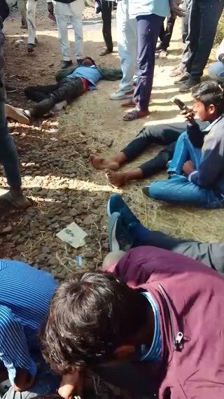 गंजबासौदा नटेरन  थाना अंतर्गत एक ज्ञान ज्योति मंदिर स्कूल की बस बंगला चौराहे के करीब नदी में जा गिरी छात्र भ्रमण  के लिए भोपाल जा रहे थे