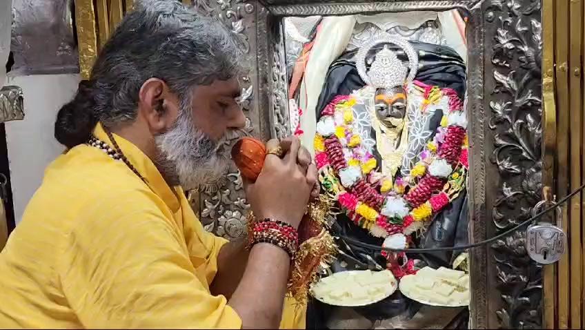 मैहर माँ शारदा देवी मंदिर
जय माता दी
मां शारदा देवी धाम मैहर सतना मध्यप्रदेश
एडमिन पैनल पोस्ट - पॅं आशीष कुमार शुक्ला
जय मां शारदा देवी
संध्या काल आरती श्रृंगार दर्शन मैहर धाम
शारदीय नवरात्र उत्सव, द्वितीय दिवस
चंद्रघंटा माता पूजन दिवस
तृतीया तिथि शुक्ल पक्ष, आश्विन मास
05 अक्टूबर 2024 शनिवार
जय माता शारदा देवी