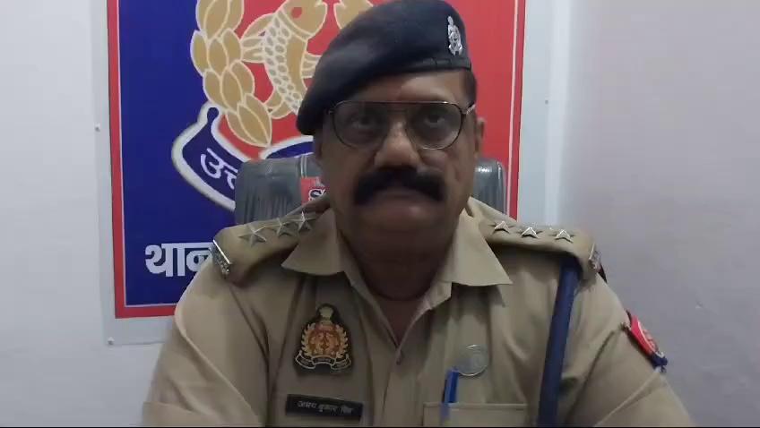 थाना मधुबन पुलिस द्वारा भवानीसराय के पास से वांछित अभियुक्त सुनील राजभर पुत्र नरेश राजभर निवासी भवानीसराय थाना मधुबन जनपद मऊ तथा वांछित अभियुक्त अजय पाण्डेय पुत्र कन्हैया पाण्डेय निवासी परशुरामपुर थाना मधुबन जनपद मऊ को अहिरौली तिराहा के पास से गिरफ्तार कर चालान न्यायालय किया गया।