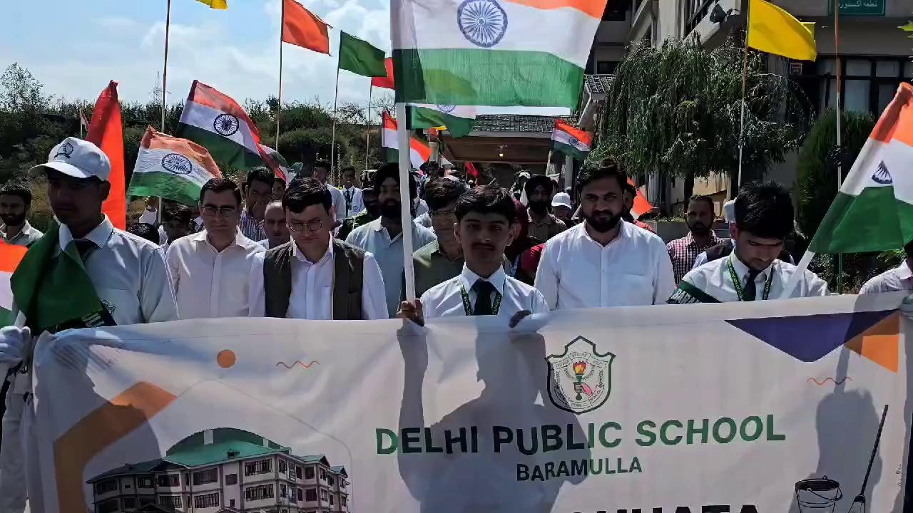 Baramulla District Unites in Patriotic Tiranga Rallies*
People from all walks of life March together in the lead-up to the Independence Day 2024