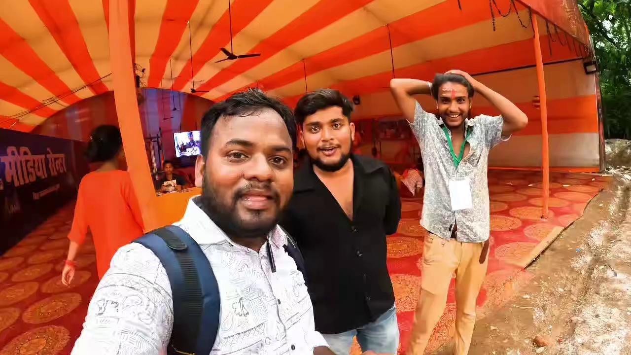 बासुकीनाथ धाम में भी मेरे सब्सक्राइबर लोग।
हर हर महादेव
#facbook
#Jharkhand
#vlog
#blog
#india
#dumka
#basukinath
I am Goutam Mirdha from Godda Jharkhand