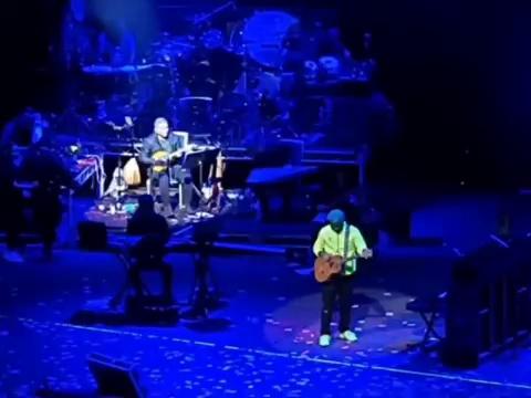 Pal Pal Dill Ke Paas Rehti Ho
Arijit Singh Live At Sydney 2022