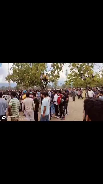 Uncontrolled Crowd during unplayable Final of Gund premier league Edition 5 #2ndunplayablefinalofgpl Gund Premier League followers Bijbehara Premier League Hill View Rajouri Friends motors narbal Dadoo Rangers Sultan warriors ALi JANA CRiCKET CLUB Sky Sports
What r ur views about this??