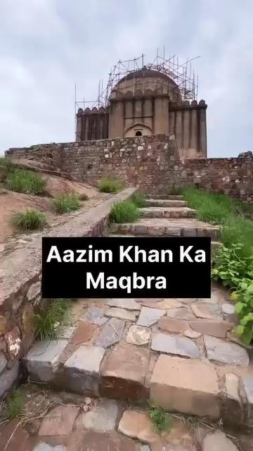 Mehrauli Jamali Kamali front of Azim Khan maqbara mugal dharohar