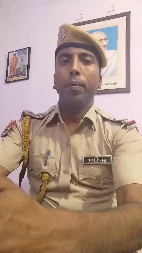 उच्चैन थाना प्रभारी प्रदीप कुमार ने बस में चढ़कर छात्रों से मारपीट के मामले में क्या कार्रवाई की सुनिए