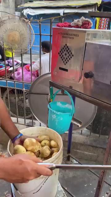 South Indian Hot Potato chips meking at Patna
|| India street food
.