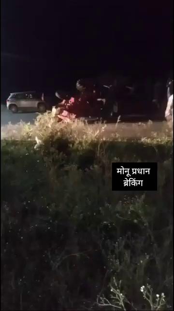 शिवपुरी-कोलारस के बूढ़ाडोंगर के पास सरिया गिट्टी से भरा टैक्टर पलटा....