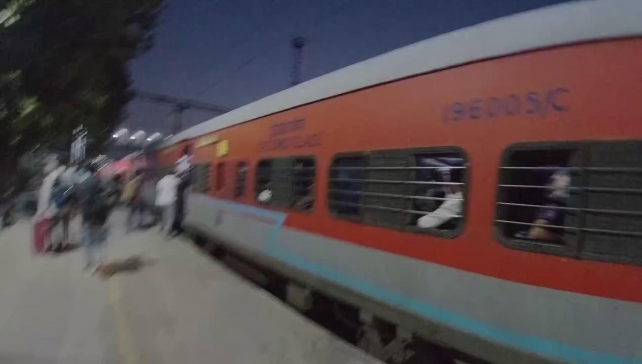 Gurugram ki Train or Washroom