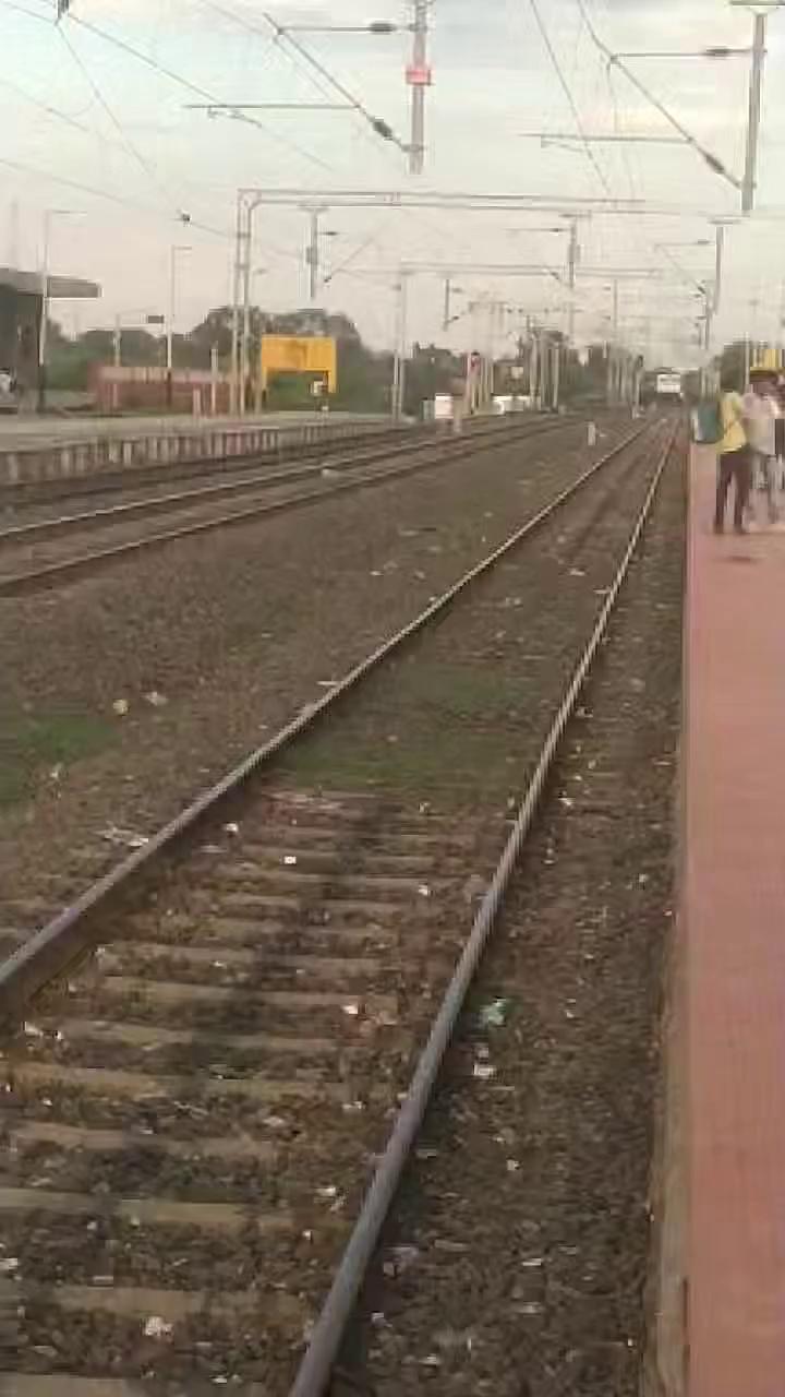 Nanded Pune Super fast Express reached at Selu Railway station.