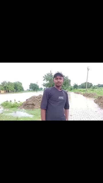 Sahpau Hathras me hui 72 Ghante Barish
(kheto me bhara Pani)