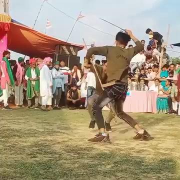 Muharram akhada serenghatu lohardaga jharkhand 2024 #hasibvlogs #muharram #lohardaga #karbala #jharkhand #mela #funny #hussain #comedy #vlogsvideo #youtuberhasib #creator2creator #round2hell #manojdey #sorabhjoshivlogs
https://www.youtube.com/Hasibvlogsjh08