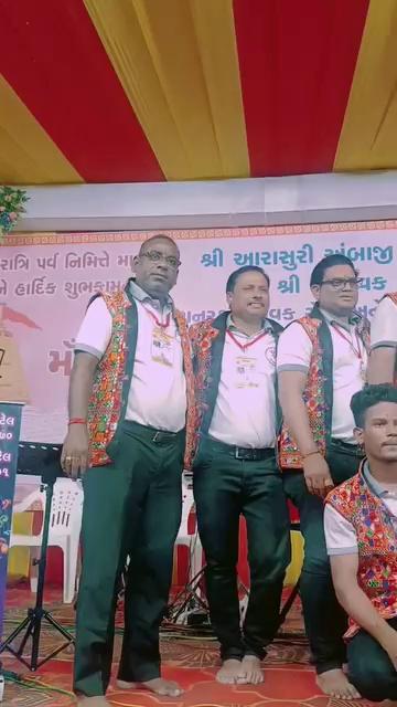 પંચમ ગ્રુપ વિસનગર
અંબાજી મન્દિર ચાચર ચોક માં નવરાત્રી ના રાસ ગરબા એટલે પંચમ ગ્રુપ..
વર્ષો થી માતાજી ની નૃત્યમય આરાધના માં સંગીતમય આરાધના કરતું ગ્રુપ એટલે પંચમ ગ્રુપ..