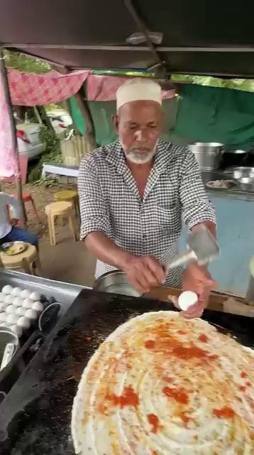 World Biggest Egg Dosa in Kolhapur