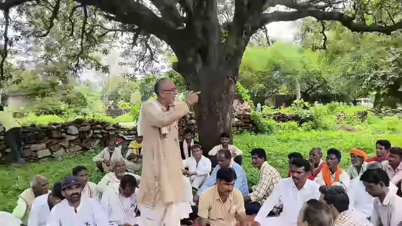 आज कराहल में प्रदेश सरकार के खिलाफ जंगी प्रदर्शन के दौरान कांग्रेस छोड़कर बीजेपी में शामिल हुए नेताओं पर जमकर बरसे कॉग्रेस नेता हरबिलास यादव,,,
Jitu Patwari Ganesh Rathore Indian National Congress - Madhya Pradesh Mukesh Malhotra G Karahal Digvijaya Singh Jaswant Singh Meena Lakhan Bajulla Vinod Aadiwashi Jaivardhan Singh Ajaykumar Saneriya Ramdin Dacheriya Gopal Dobhaskar रामप्रताप चौहान Satyapal Singh Sikarwar 'Neetu' Veersingh Dongar Atul Chauhan Sheopur Wale - श्योपुर वाले Rajendra Singh Manav