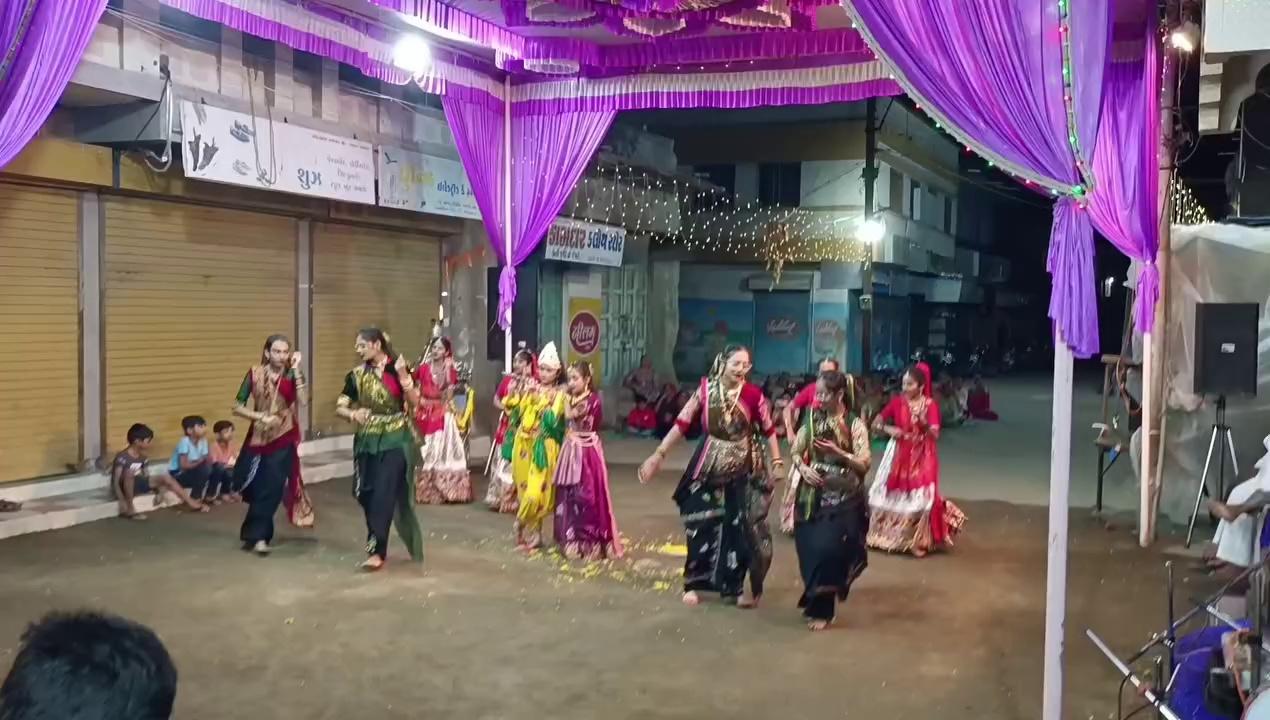 પટેલ યુવક ગરબી મંડળ કાલાવડ