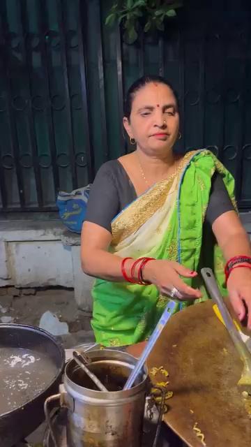 3am Aunty's Maggie in Making Now in Lucknow | Street food