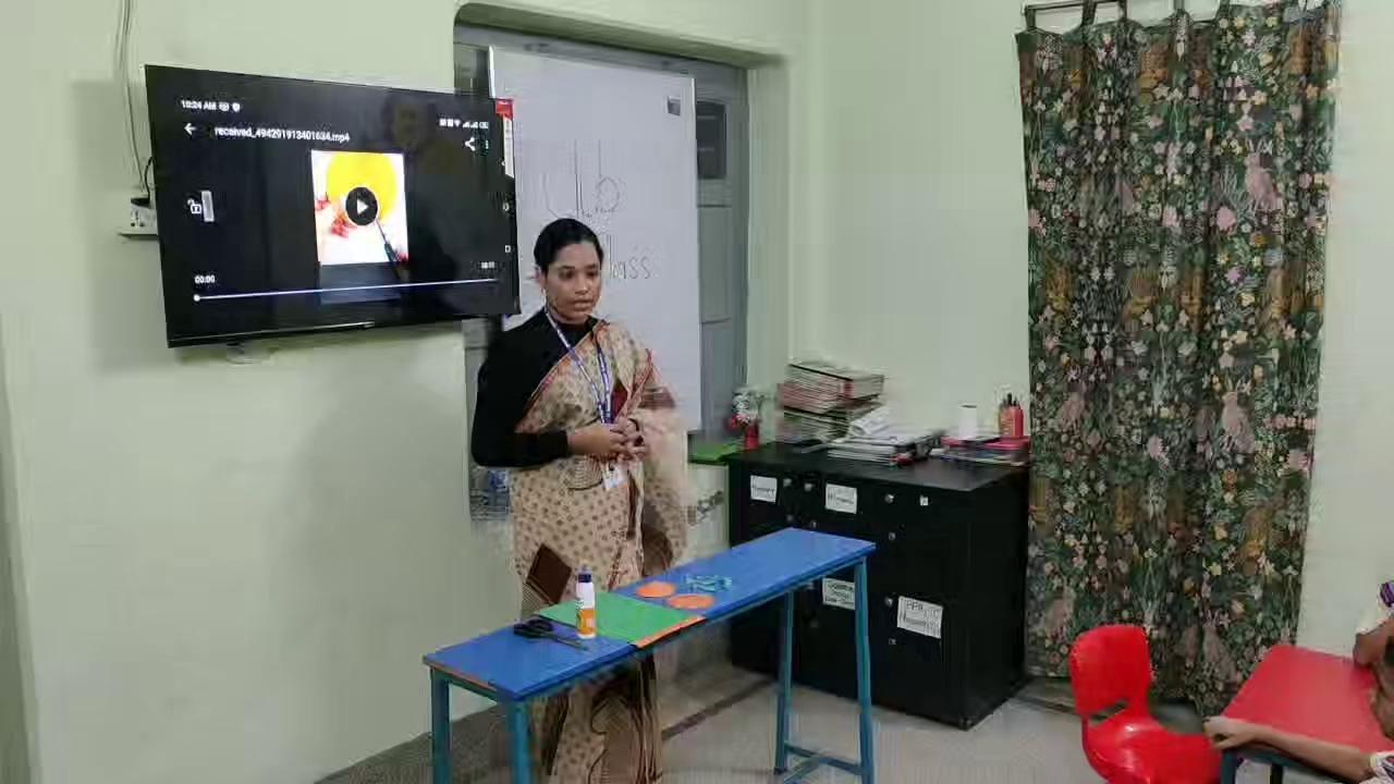 Club Class : Crafting
Teacher : Nusrat Jahan
Branch : Ramchandrapur
North Point School Rajshahi.