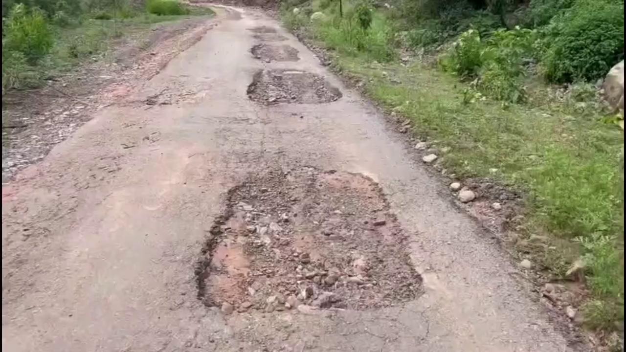 What did the locals say about the bad condition of the road going towards Satya village from Ramnagar.