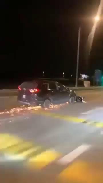 Honda CRV pandu laju dan seret motor sejauh 500m di Rawang mlm td. Bila ditahan, rupanya driver tengah... see-rno.re