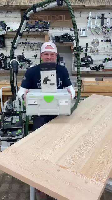 The edge sanding guide for the ETSC 125 is awesome for sanding at 90 degrees and any other angle