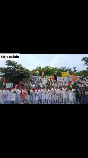 Today, Shri Kailakh Jyotish avim Vedic Sansthan Trust organized a grand awareness rally as part of Sanskrit Month, starting from Government Degree College, Jindrah in Nagrota Assembly. The rally aimed to promote the Sanskrit language and raise awareness about drug de-addiction, conveying the message to society to stay away from drugs and highlighting the importance of Sanskrit. The program began with a tree planting and distribution ceremony.