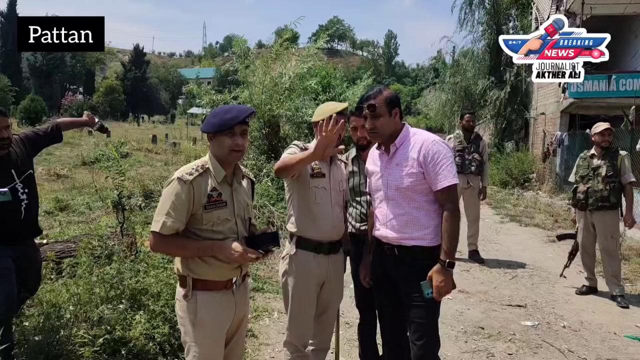 Pattan Police Under The Supervision of SDPO Dy.SP Shahjahan Chowdary, JKPS Destroyed Huge Bung Cultivation in Pattan town on the Occassion SHO police Station Pattan Insp Mohammad Shafi Naik ,DO Kungamdara Sub Insp Sameer and DO Mirgund Sub Insp Zilal Ahamd were also Present.