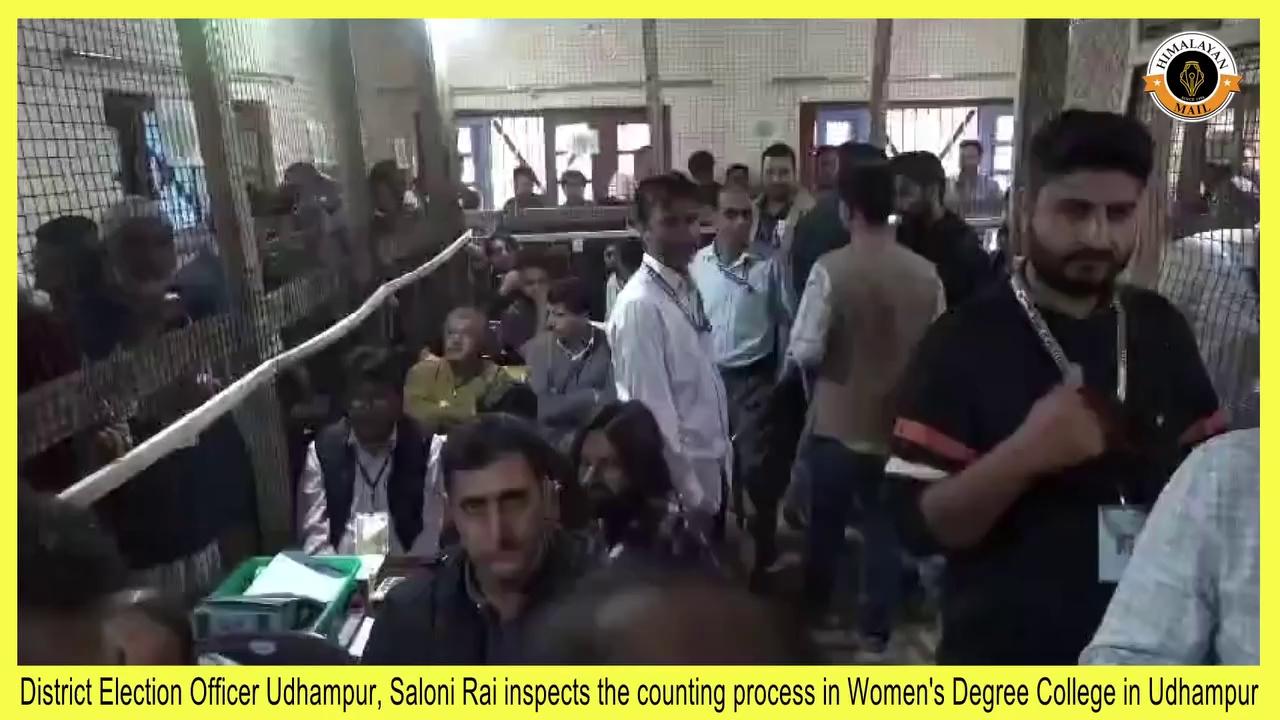 #jammuandkashmirelection2024 : District Election Officer Udhampur, Saloni Rai inspects the counting process in Women's Degree College in Udhampur District