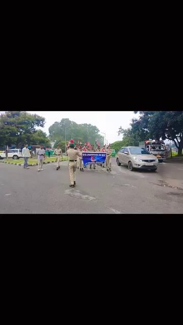 National cadet core NCC JN College dhurva Ranchi flag March on 15th August 2024 wonderful moment
#jayhindchallenge #flagmarch #ncc #ranchijharkhand #Ranchi
followers pintu Yadav social Top news Indian Real Tv 513 News Lakshman YADAV Personal VLOG