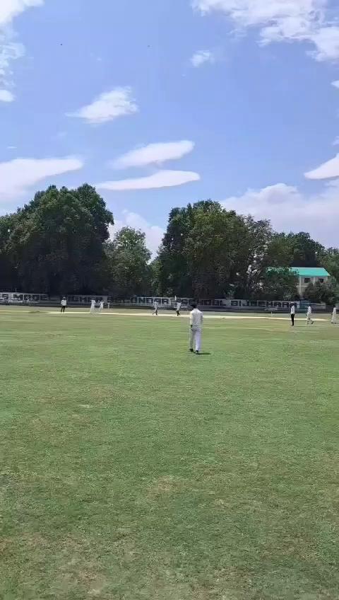 Rehan Nabi (Student of DPS Sangam) of Heff Shopian shines in Anantnag District Level Tournament. Hits 52 runs and takes 4 wickets to take his team #DPSSangam to comfortable victory.