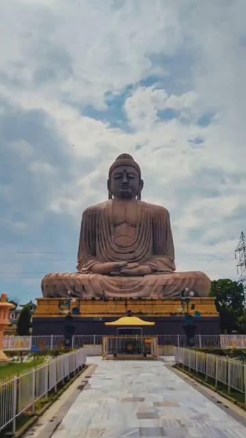 Bodh Gaya, located in the Indian state of Bihar, is a significant pilgrimage site for Buddhists. It is renowned as the place where Siddhartha Gautama, who later became known as the Buddha.#bodhgaya #bihartourism #Buddhists #bodhtree #siddharthgautama .
