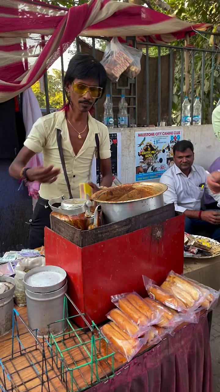 Celebrity Dolly Chaiwala of Nagpur | Indian Street Food