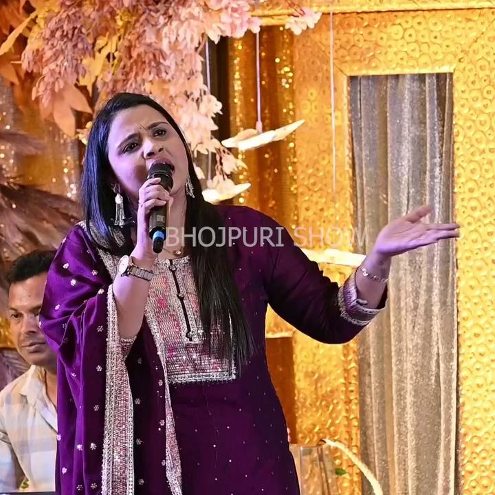 #Anupma Yadav ने गाई बिक्कु के लिए स्पेशल गाना | भुल गईल मरत रहल गोरखपुर वाली पे | Viral Stage Show
