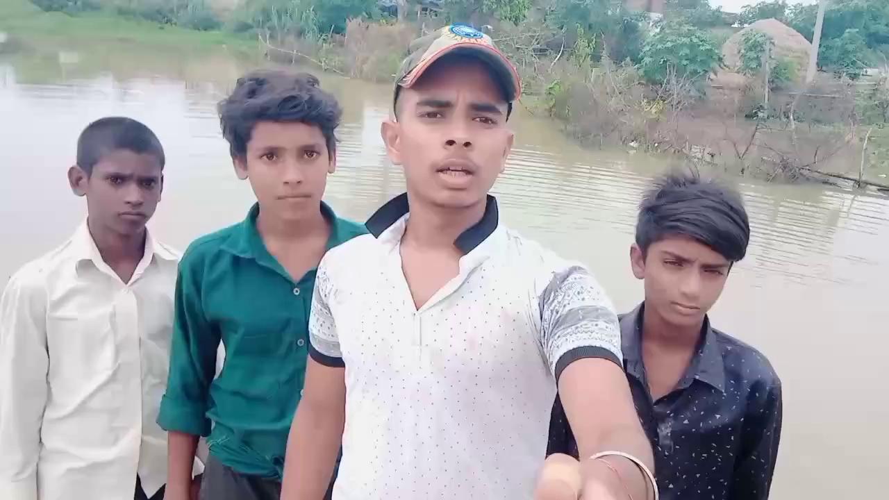 welcome back to alll my dear friends
आज अपना गाँव दोसमा में बाढ़ का नजारा
vlog in my village
// my viral vlog video //
I like it