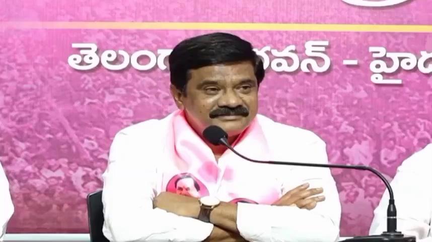 *_రాజకీయాల్లో, పోరాటపటిమలో కేసీఆర్ కాలి గోటికి ఉన్నది నీ మొహానికి లేదు - వేముల ప్రశాంత్ రెడ్డి
_*