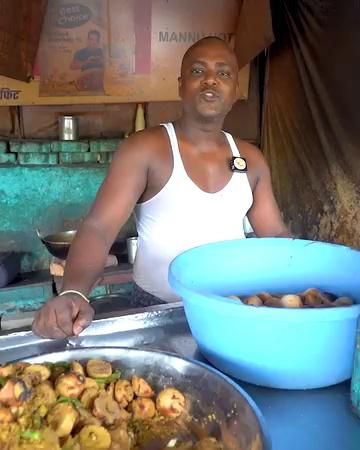 World's Smallest Butter Tadka Litti With Baingan Chokha In Patna, Bihar Rs. 40/- Only