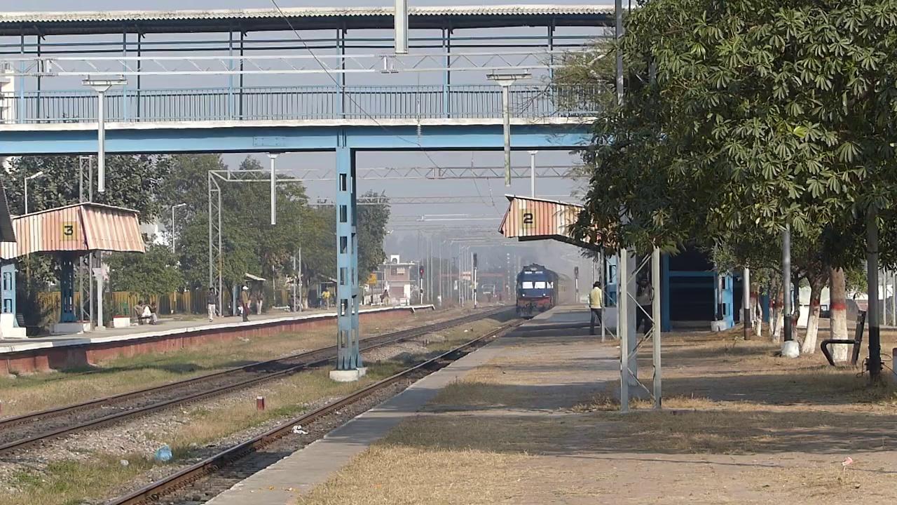 12203 Saharsa Amritsar Garib Rath Express...
