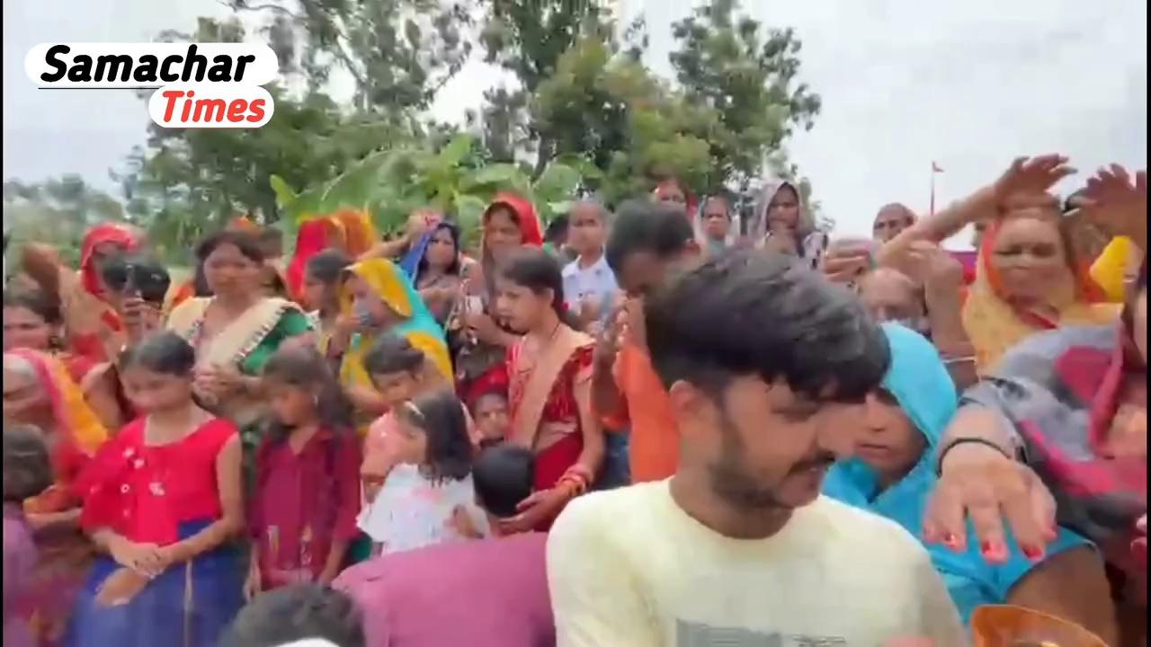 कलश शोभायात्रा के साथ ही तीन दिवसीय महायज्ञ हुआ प्रारंभ