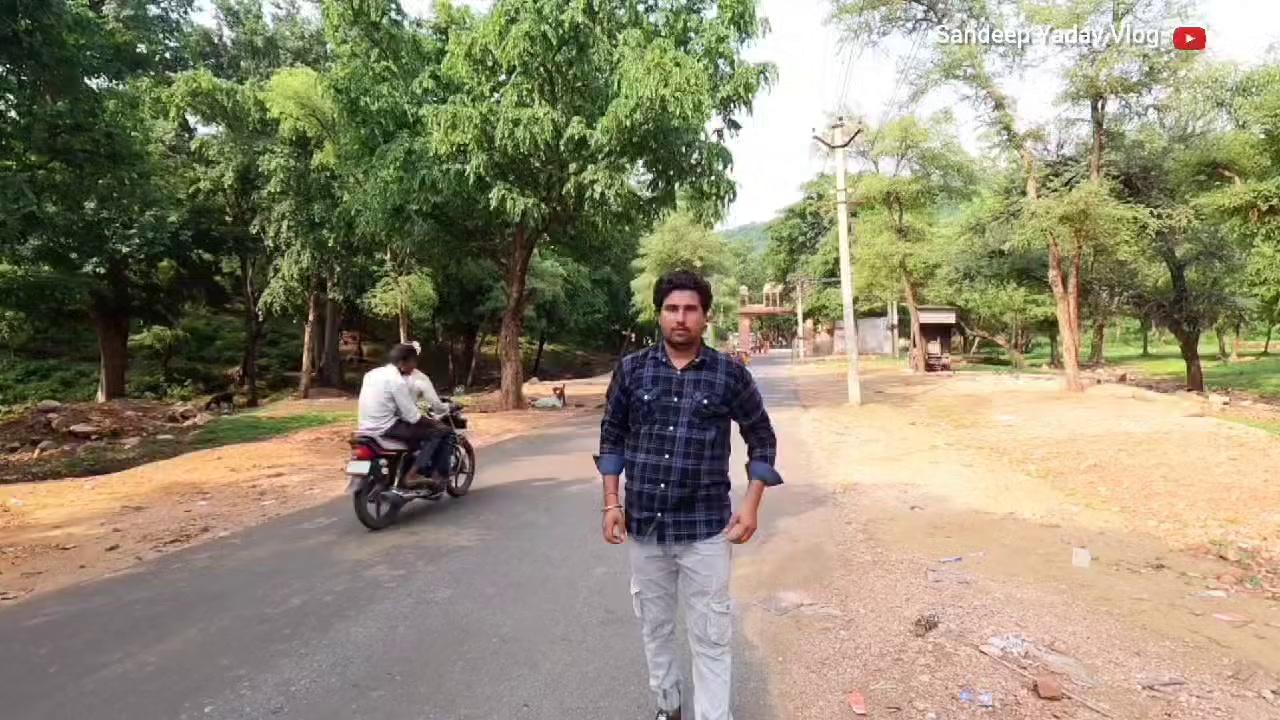 उज्जैन के राजा भरतरी का मंदिर ।। अलवर राजस्थान।। Sandeepyadavvlog90 ...