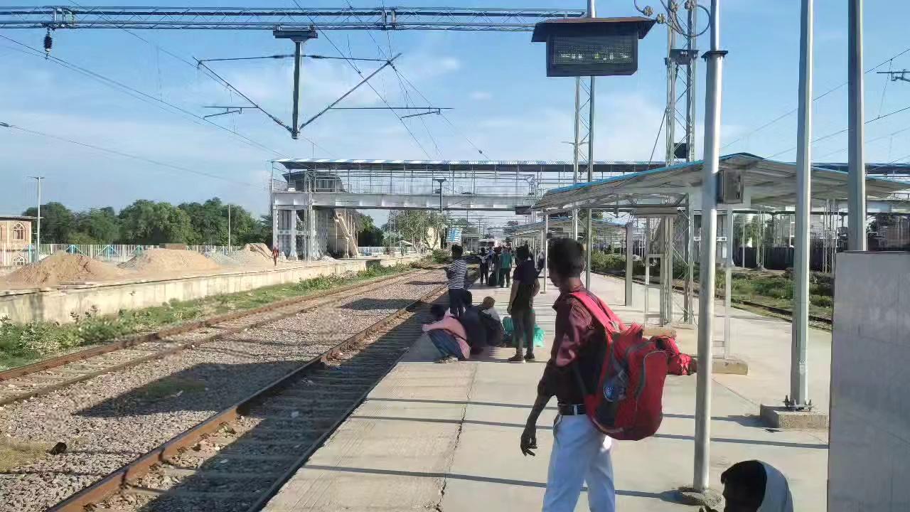 Kashi Express Arrival Jaunpur Jn.