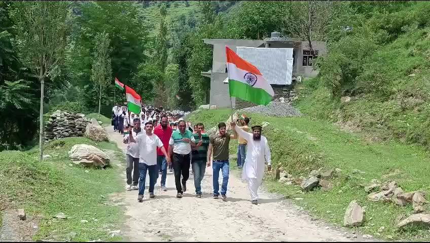 Doda August 09-A Rally on Har Ghar Tiranga was held by the students of Govt Hr Sec school chilly Bhalessa to encourage people to bring the Tiranga home and to hoist it to mark the 77th year of India’s independence anniversary.