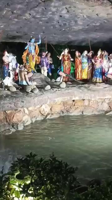 Govardhan parvat ka vlog video Prem Mandir Mathura nagri beautiful
temple