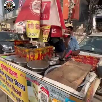 Famous street Food In Patna ,Bihar || Paneer Chilla|| food Vlog 5