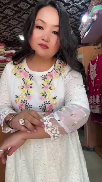 Fabric - chikan cotton with beautiful fancy lace attached
Shawl - beautiful floral print contrast organza
Color - white only
Size - S / M / L / XL
DM us for more queries
Contact us 9808093532/9816917784 Home delivery and worldwide shipping available
Visit us at Kumaripati Lalitpur Nepal